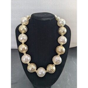 Avon Vintage Chunky Beaded Gold And White Tone Beads